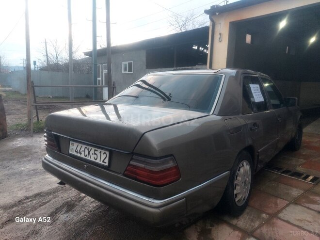 Mercedes E 200 1990, 444,444 km - 2.0 l - Masallı