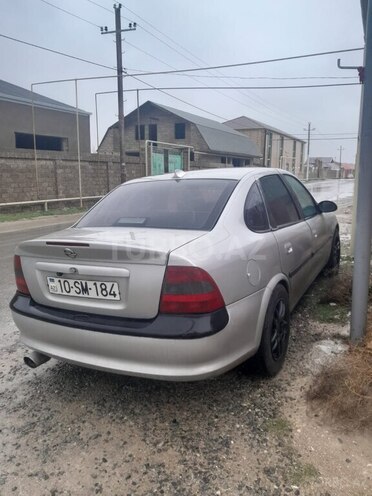 Opel Vectra 1997, 450,000 km - 2.5 l - Bakı