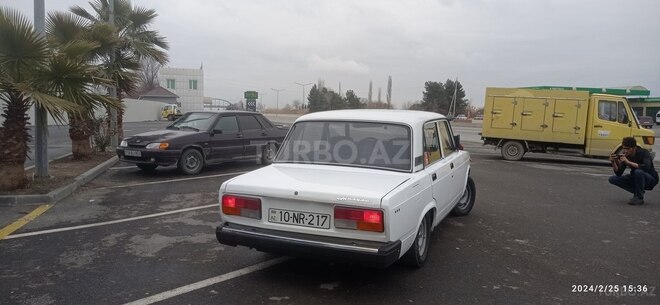 LADA (VAZ) 2107 2005, 99,000 km - 1.6 l - Ucar