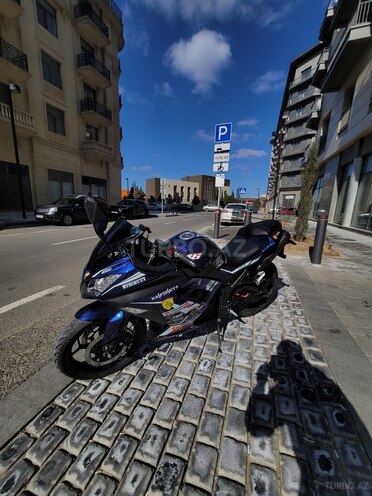 Kawasaki  2023, 0 km - 3.0 l - Bakı