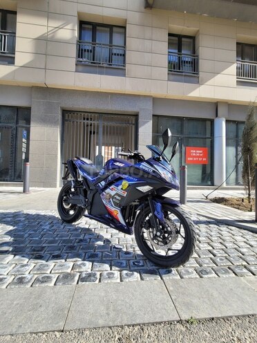 Kawasaki  2023, 0 km - 3.0 l - Bakı