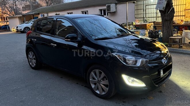 Hyundai i20 2013, 62,400 km - 1.4 l - Bakı