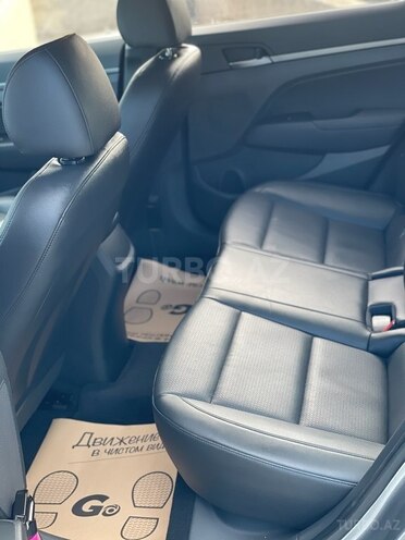 Hyundai Elantra 2016, 103,500 km - 1.6 l - Bakı