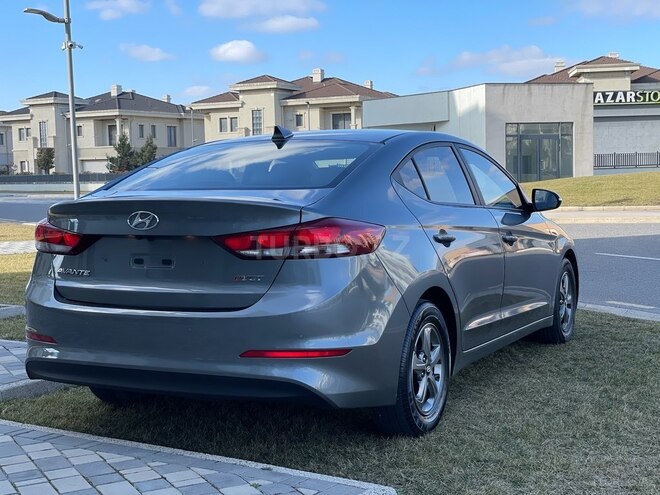 Hyundai Elantra 2016, 103,500 km - 1.6 l - Bakı