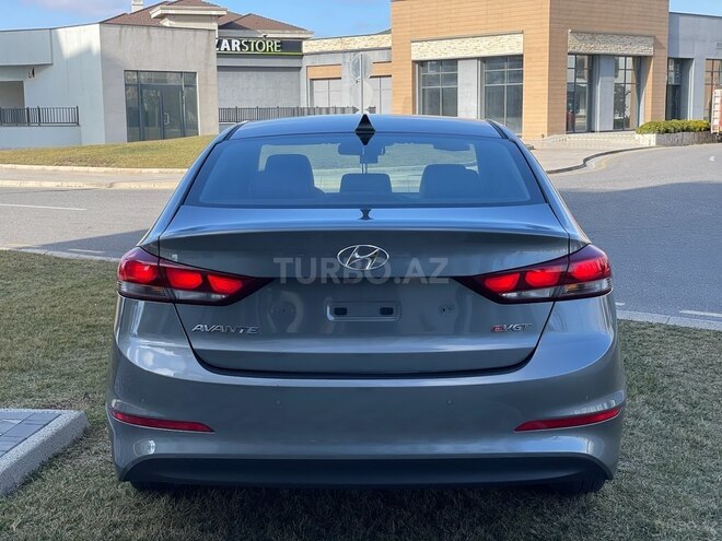 Hyundai Elantra 2016, 103,500 km - 1.6 l - Bakı