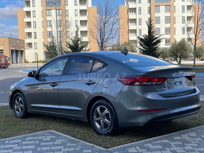 Hyundai Elantra 2016, 103,500 km - 1.6 l - Bakı