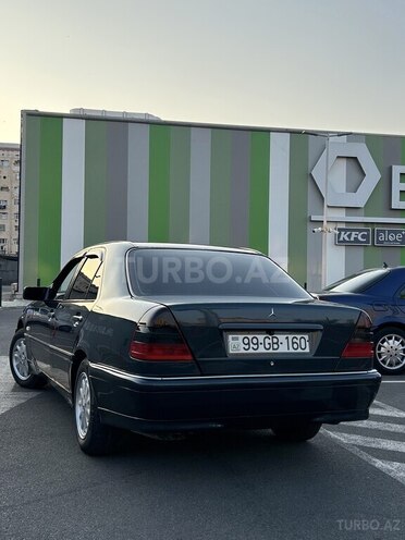Mercedes C 240 1999, 402,879 km - 2.4 l - Bakı