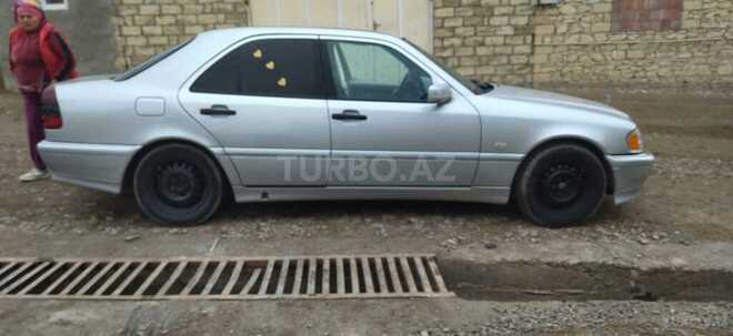 Mercedes C 240 1999, 326,777 km - 2.4 л - Şəmkir