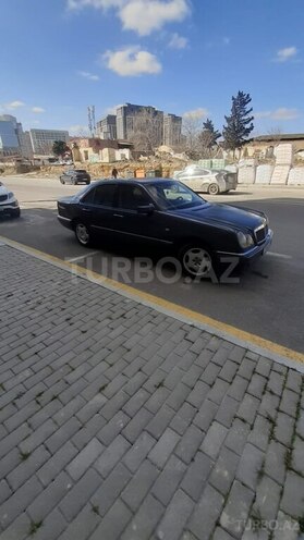 Mercedes E 220 1998, 488,000 km - 2.2 l - Bakı