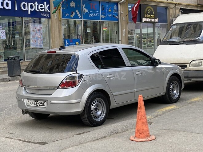 Opel Astra 2009, 216,212 km - 1.4 л - Xırdalan