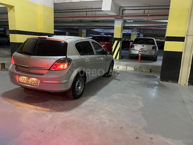 Opel Astra 2009, 216,212 km - 1.4 л - Xırdalan