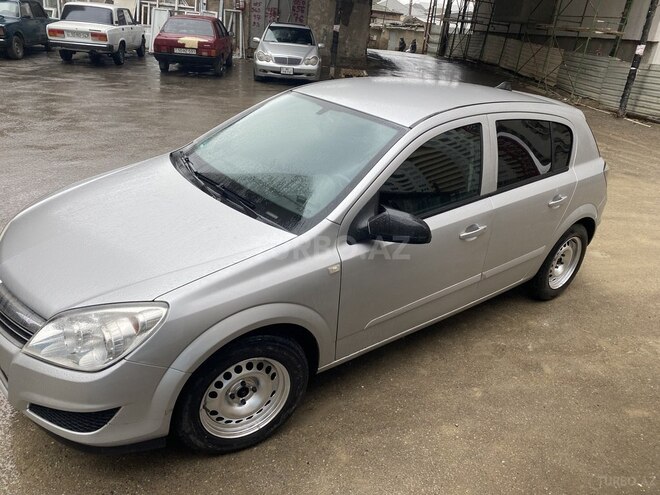 Opel Astra 2009, 216,212 km - 1.4 л - Xırdalan