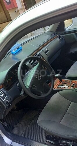 Mercedes E 270 2001, 444,444 km - 2.7 l - Bakı