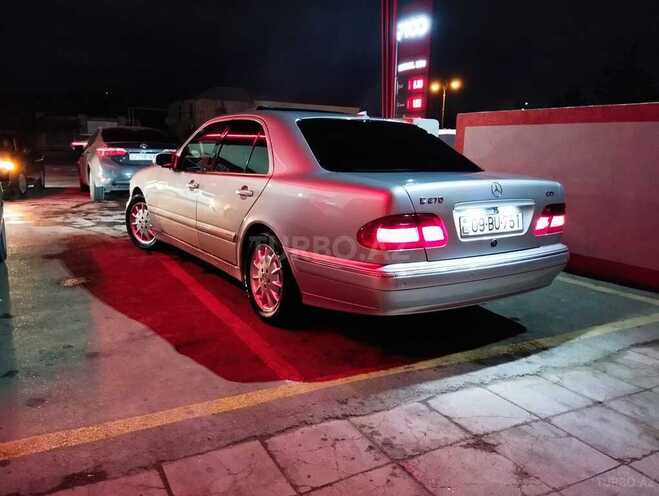 Mercedes E 270 2001, 444,444 km - 2.7 l - Bakı