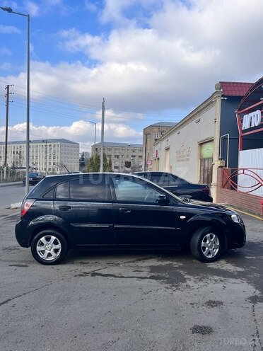 Kia Rio 2009, 190,000 km - 1.4 l - Gəncə