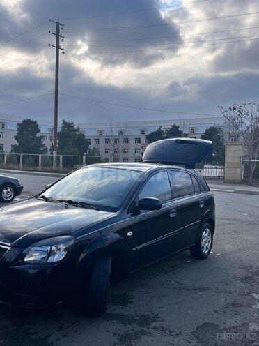 Kia Rio 2009, 190,000 km - 1.4 l - Gəncə