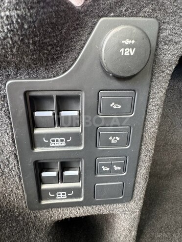 Land Rover Discovery 2017, 41,000 km - 3.0 l - Bakı