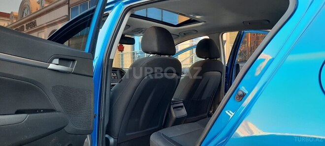 Hyundai Elantra 2016, 63,000 km - 2.0 л - Bakı