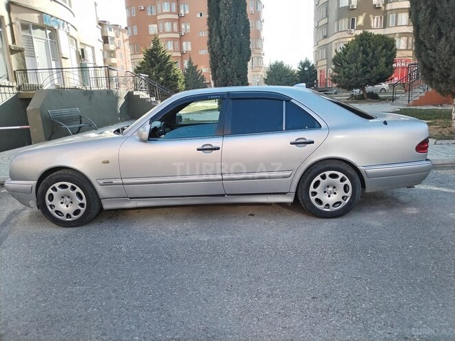 Mercedes E 230 1996, 280,000 km - 2.3 l - Bakı