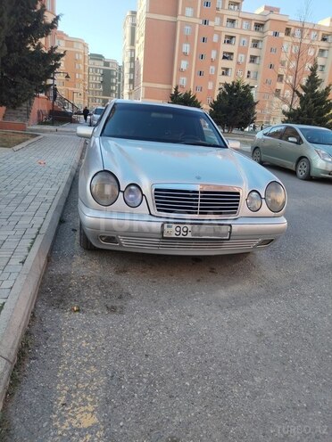 Mercedes E 230 1996, 280,000 km - 2.3 l - Bakı