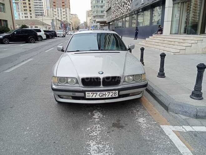 BMW 728