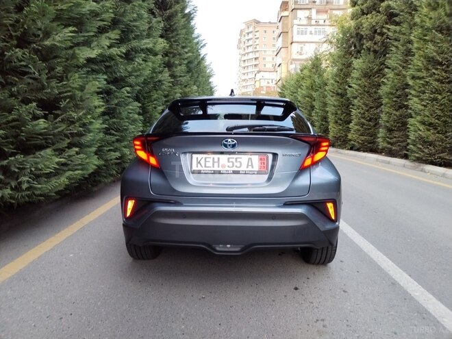 Toyota C-HR 2021, 57,000 km - 1.8 л - Bakı