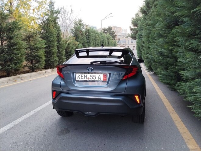 Toyota C-HR 2021, 57,000 km - 1.8 л - Bakı