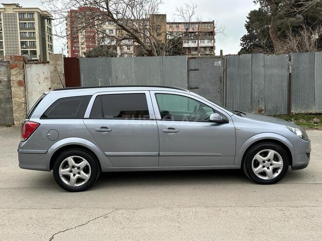 Opel Astra 2006, 233,600 km - 1.3 л - Bakı