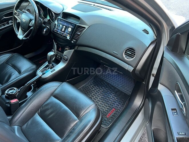 Chevrolet Cruze 2015, 177,000 km - 1.4 l - Gəncə