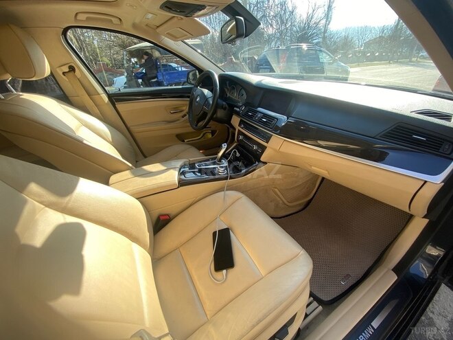 BMW 528 2013, 190,000 km - 2.0 л - Zaqatala