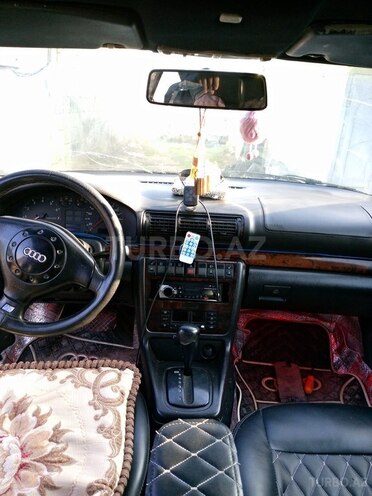 Audi A4 1996, 450,000 km - 1.8 l - Zərdab