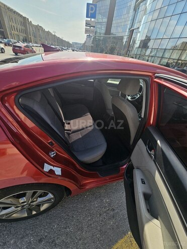 Hyundai Elantra 2017, 223,086 km - 2.0 l - Bakı