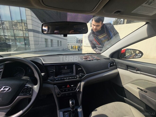 Hyundai Elantra 2017, 223,086 km - 2.0 l - Bakı