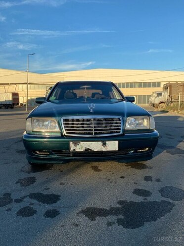 Mercedes C 240 1997, 278,100 km - 2.4 l - Bakı