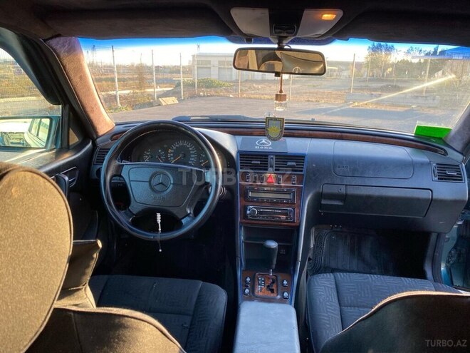 Mercedes C 240 1997, 278,100 km - 2.4 l - Bakı