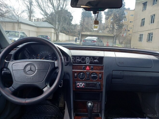 Mercedes C 180 1997, 198,642 km - 1.8 л - Bakı