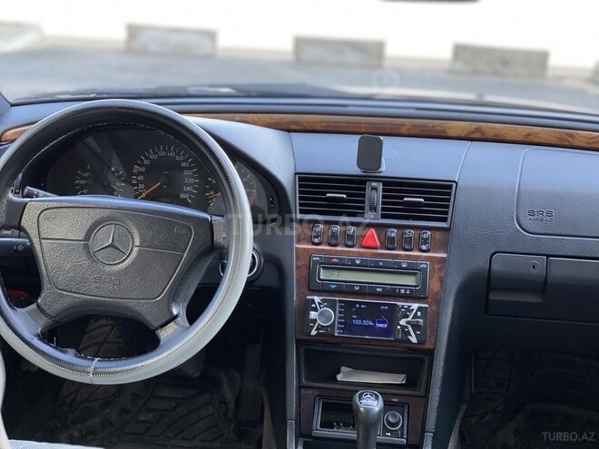Mercedes C 240 1999, 370,000 km - 2.4 l - Sumqayıt