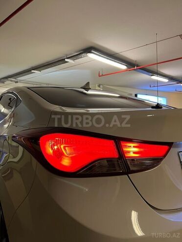 Hyundai Elantra 2015, 185,000 km - 1.6 l - Bakı