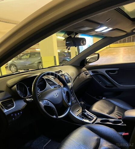 Hyundai Elantra 2015, 185,000 km - 1.6 l - Bakı