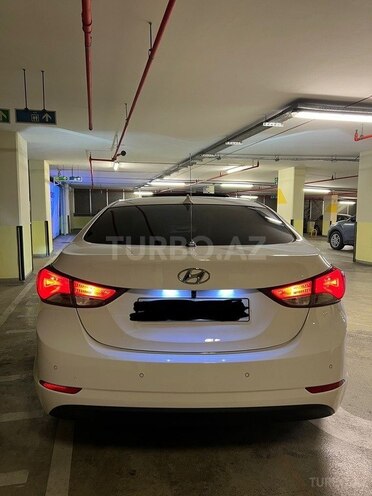 Hyundai Elantra 2015, 185,000 km - 1.6 l - Bakı