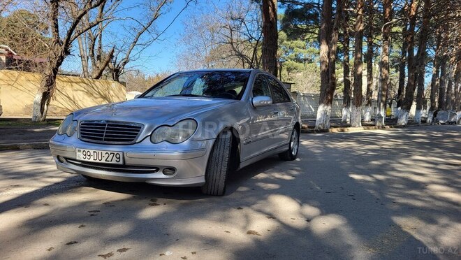 Mercedes C 240