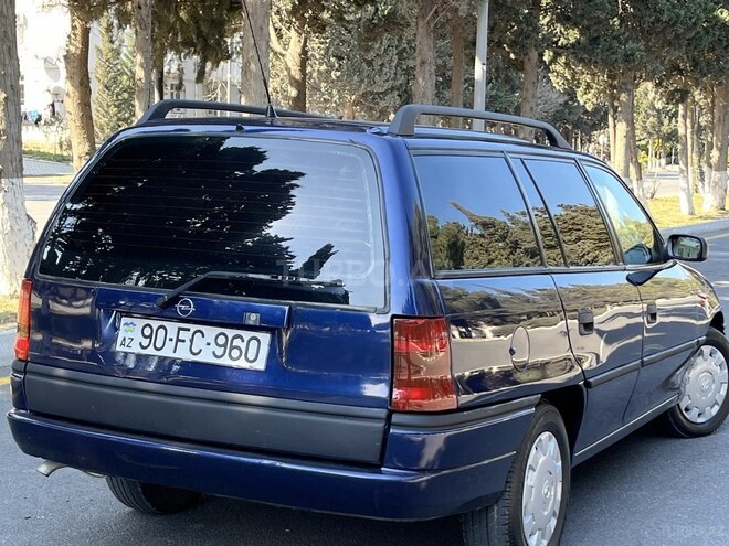 Opel Astra 1997, 241,000 km - 1.6 л - Sumqayıt
