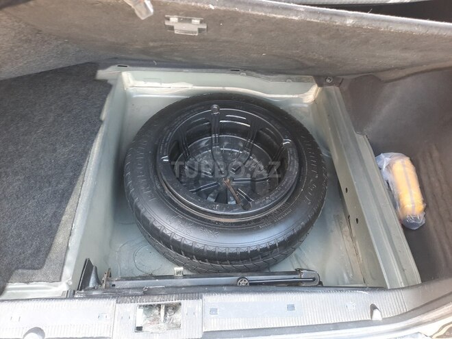 Mercedes E 240 2000, 258,505 km - 2.4 l - Gəncə