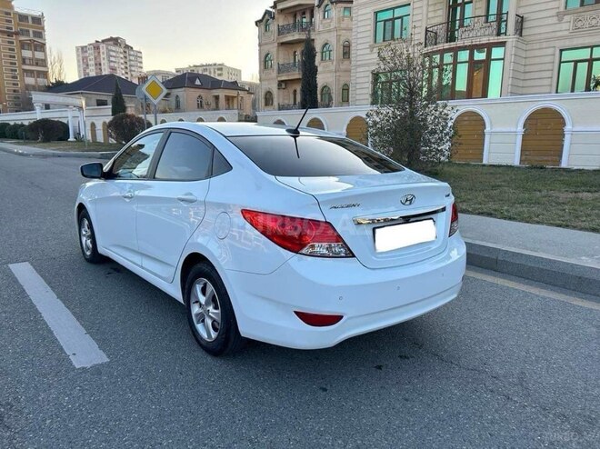 Hyundai Accent 2011, 187,000 km - 1.6 l - Bakı