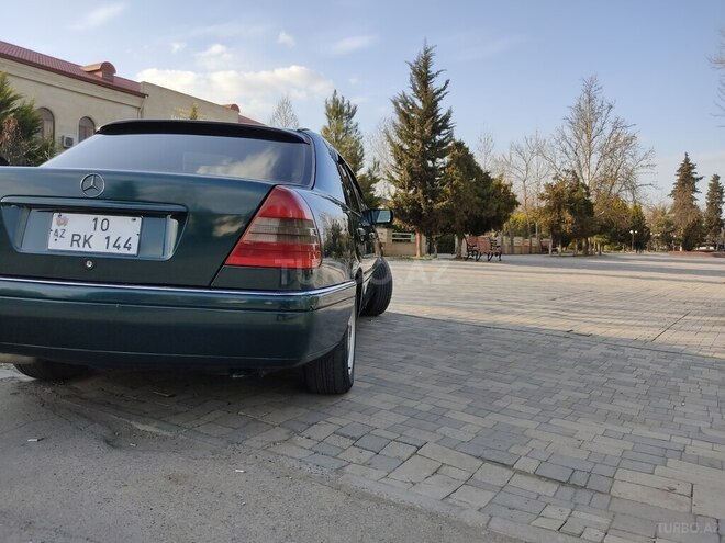 Mercedes C 180 1995, 446,000 km - 1.8 l - Saatlı