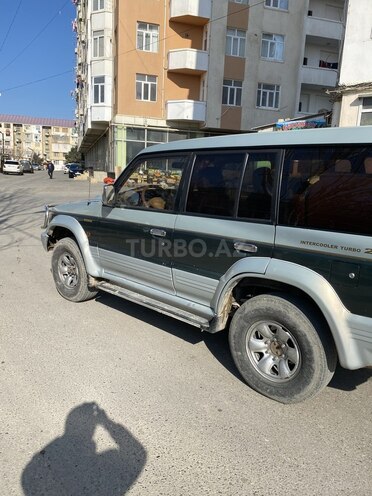 Mitsubishi Pajero 1994, 270,000 km - 2.8 l - Sumqayıt