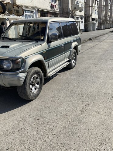 Mitsubishi Pajero 1994, 270,000 km - 2.8 l - Sumqayıt