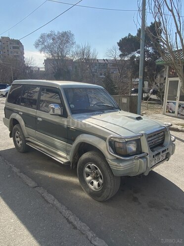 Mitsubishi Pajero 1994, 270,000 km - 2.8 l - Sumqayıt