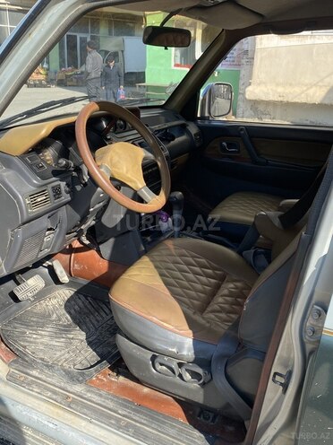 Mitsubishi Pajero 1994, 270,000 km - 2.8 l - Sumqayıt