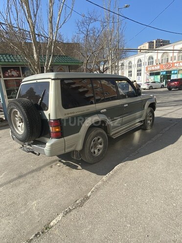 Mitsubishi Pajero 1994, 270,000 km - 2.8 l - Sumqayıt